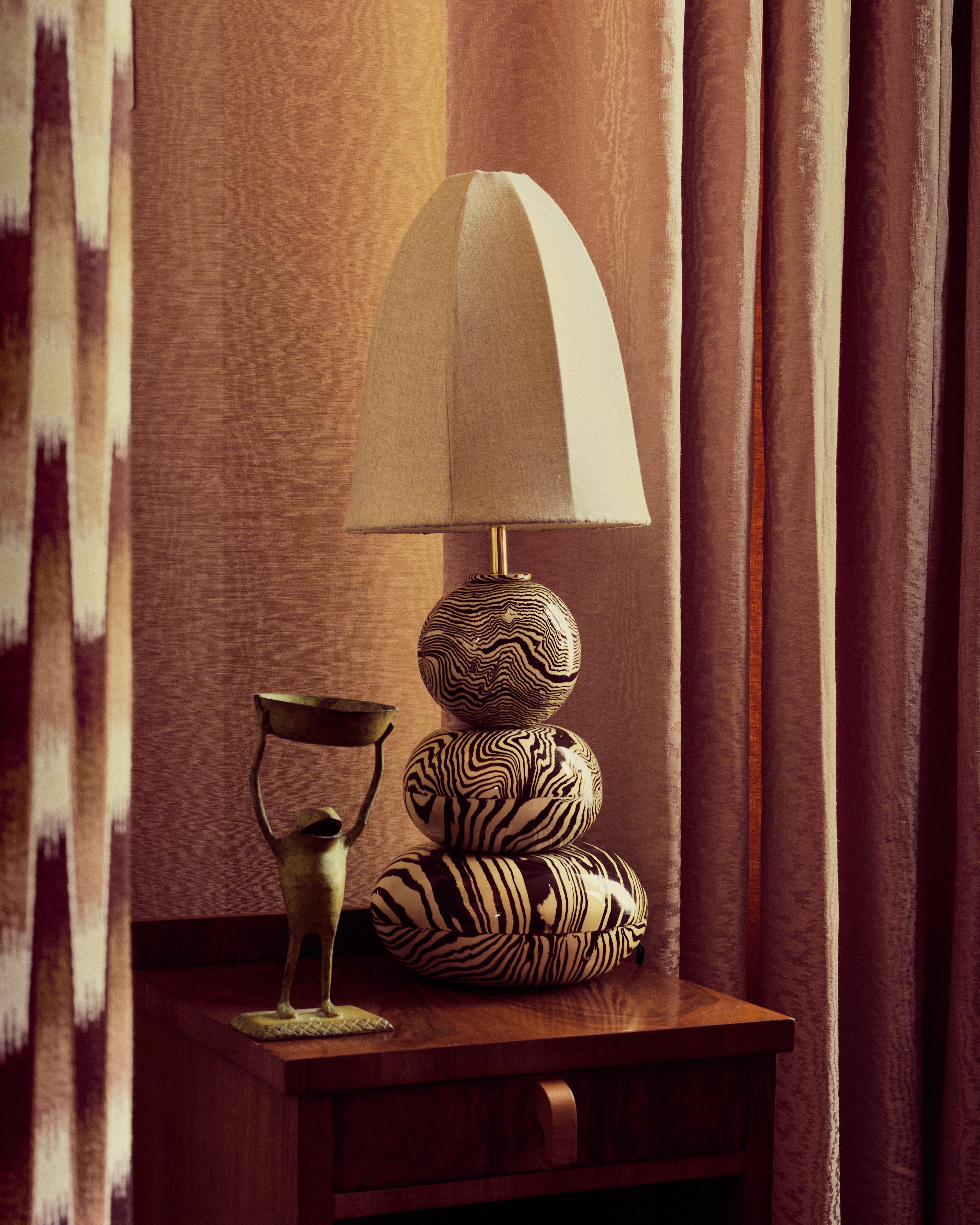 Franklyn Brown & White Marble Table Lamp