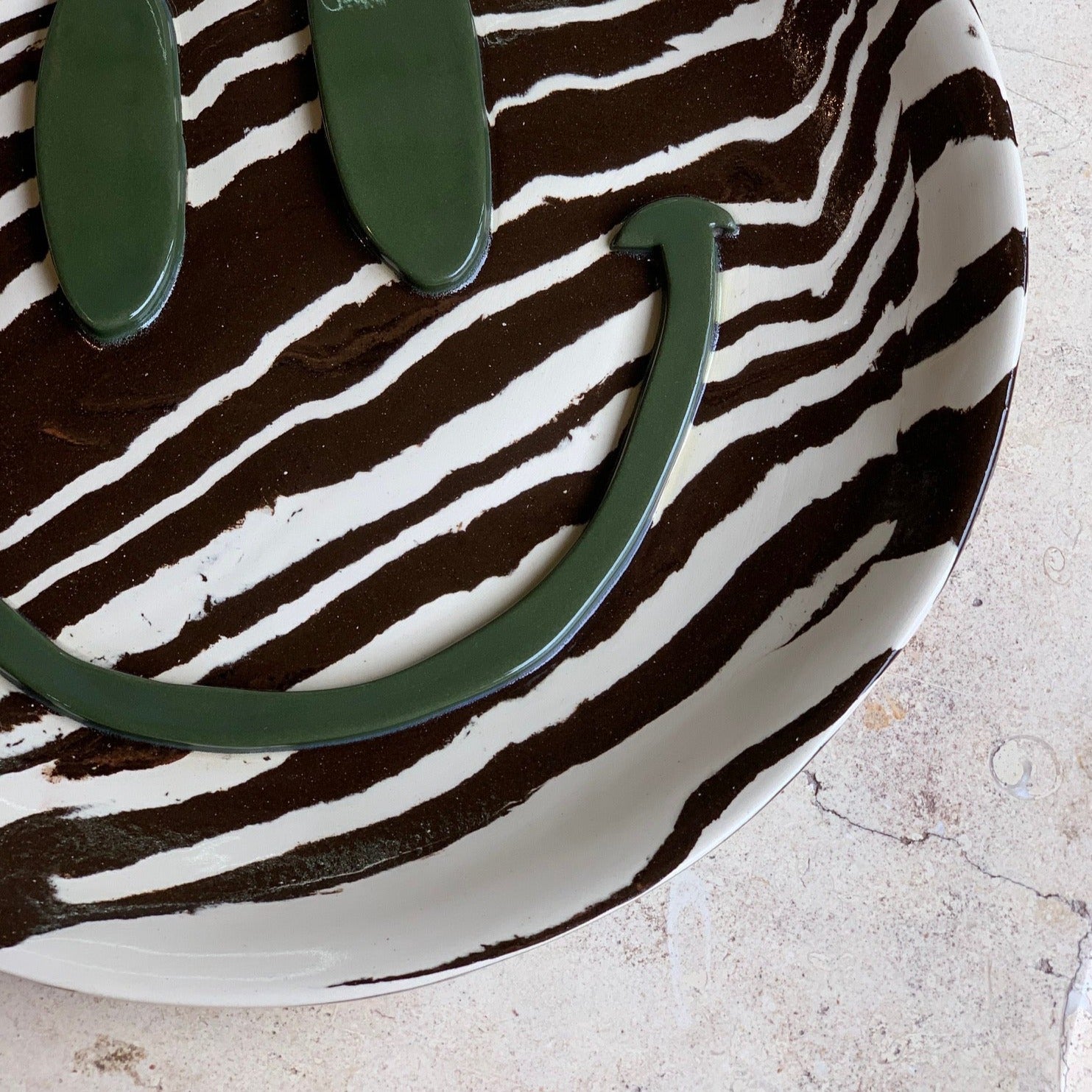 Brown & White Extra Large Happy Face Plate