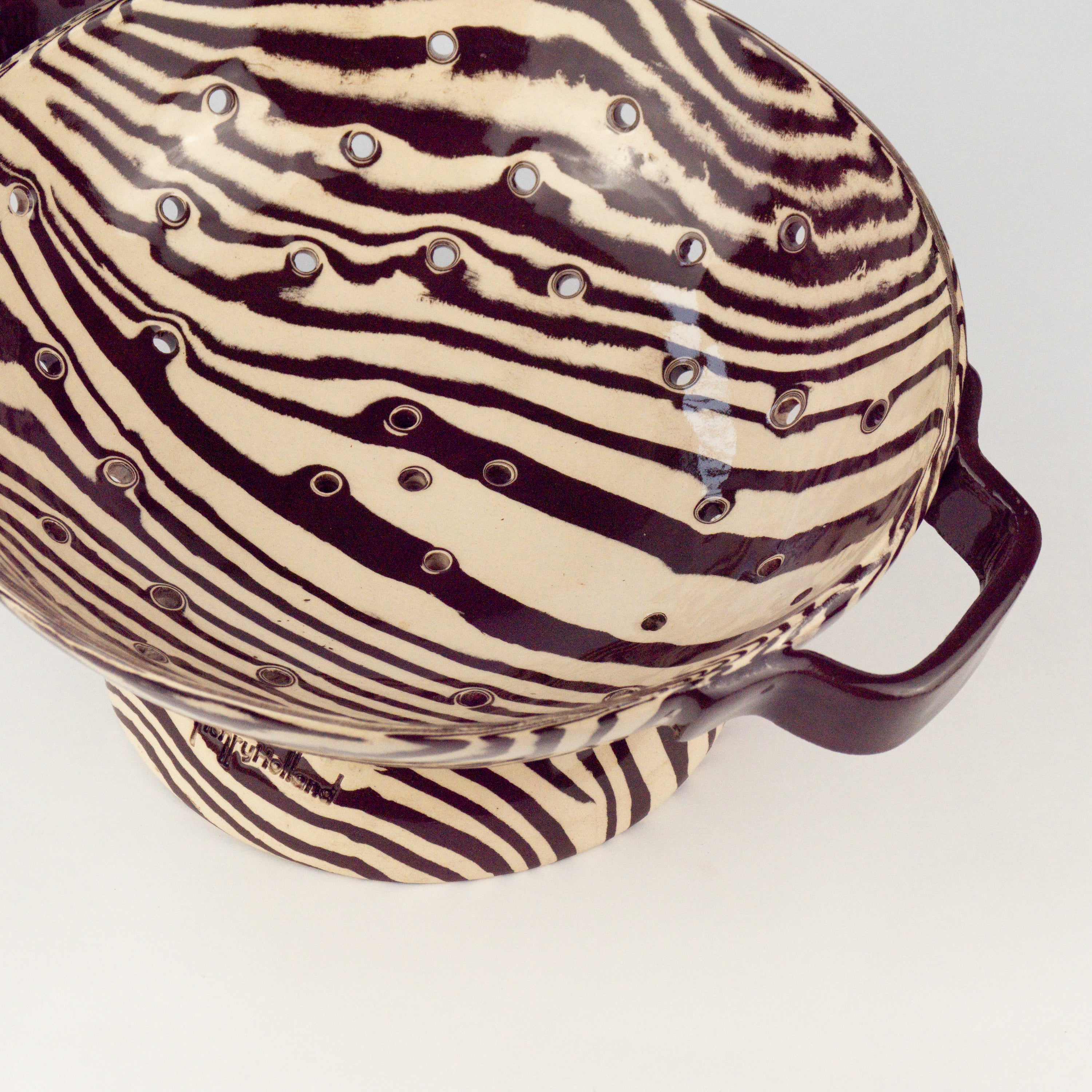 Brown & White Colander