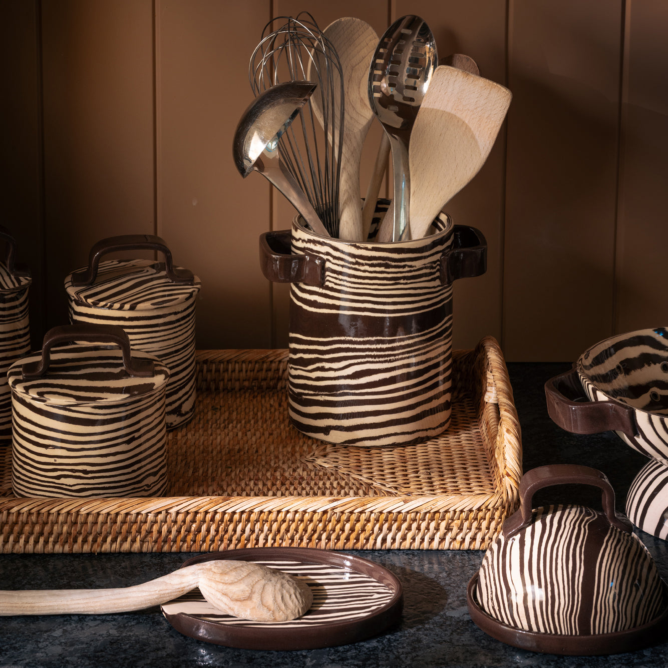 Brown & White Spoon rest