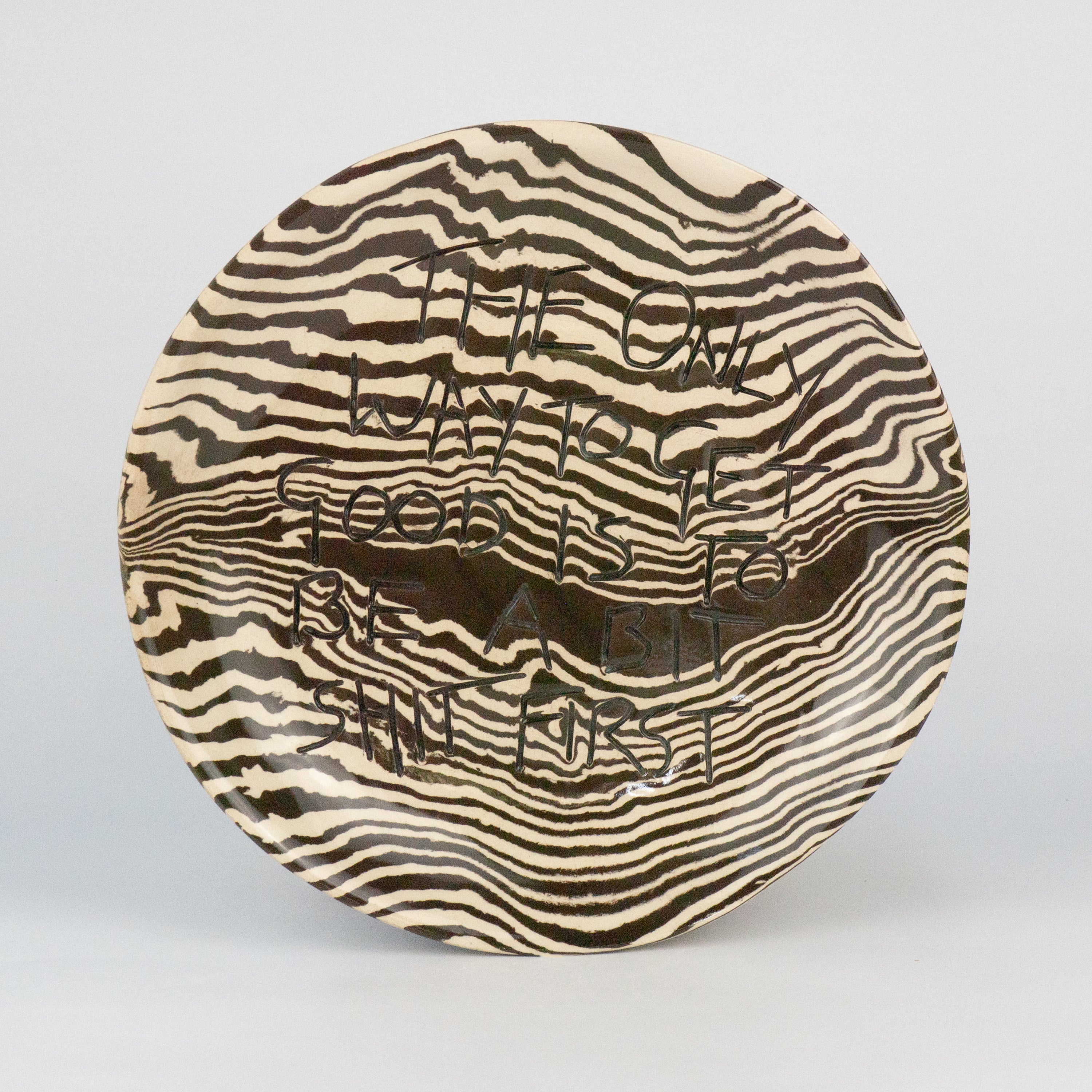 Brown & White 'slogan' wall hanging plate