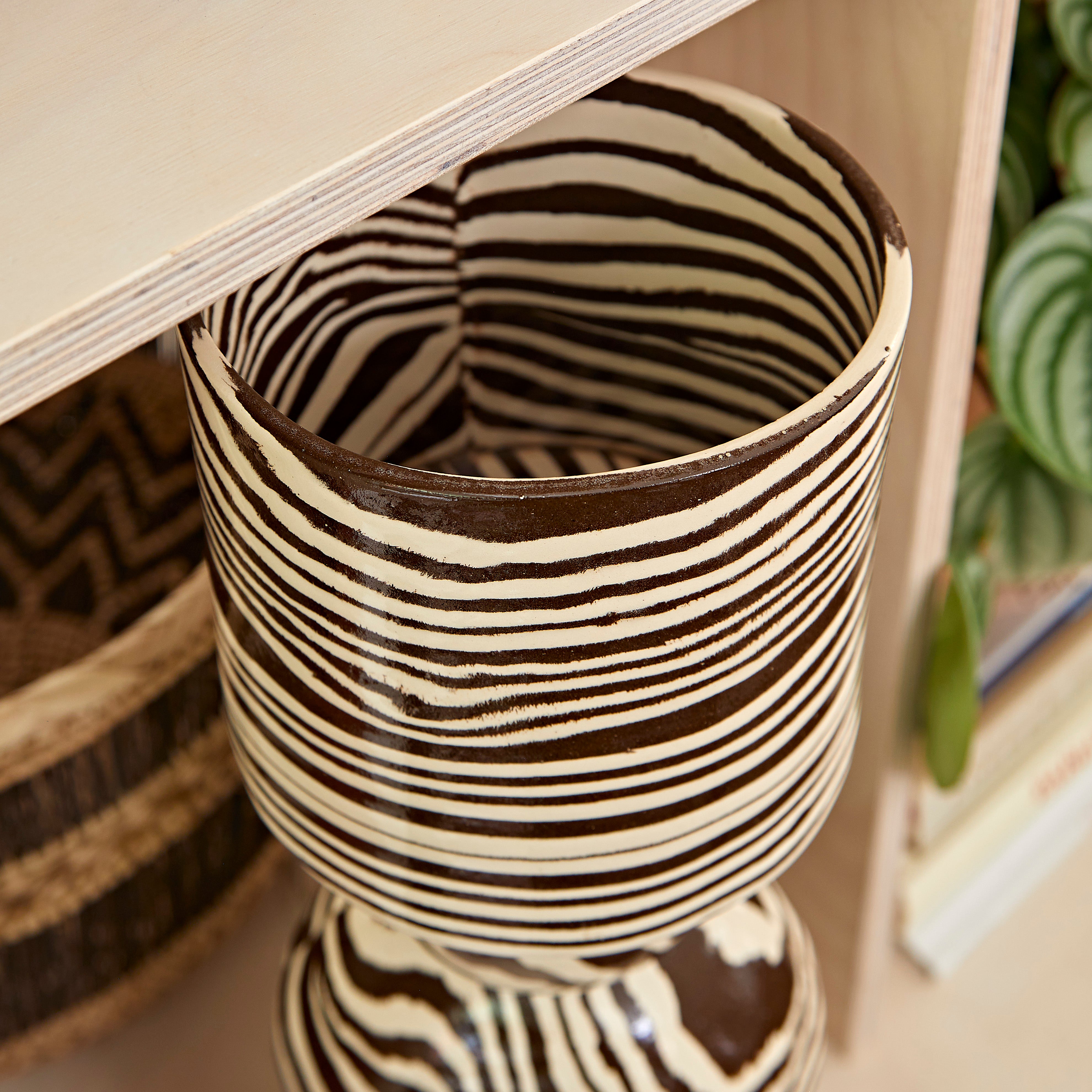 Brown & White Marble Table "UP" Lamp