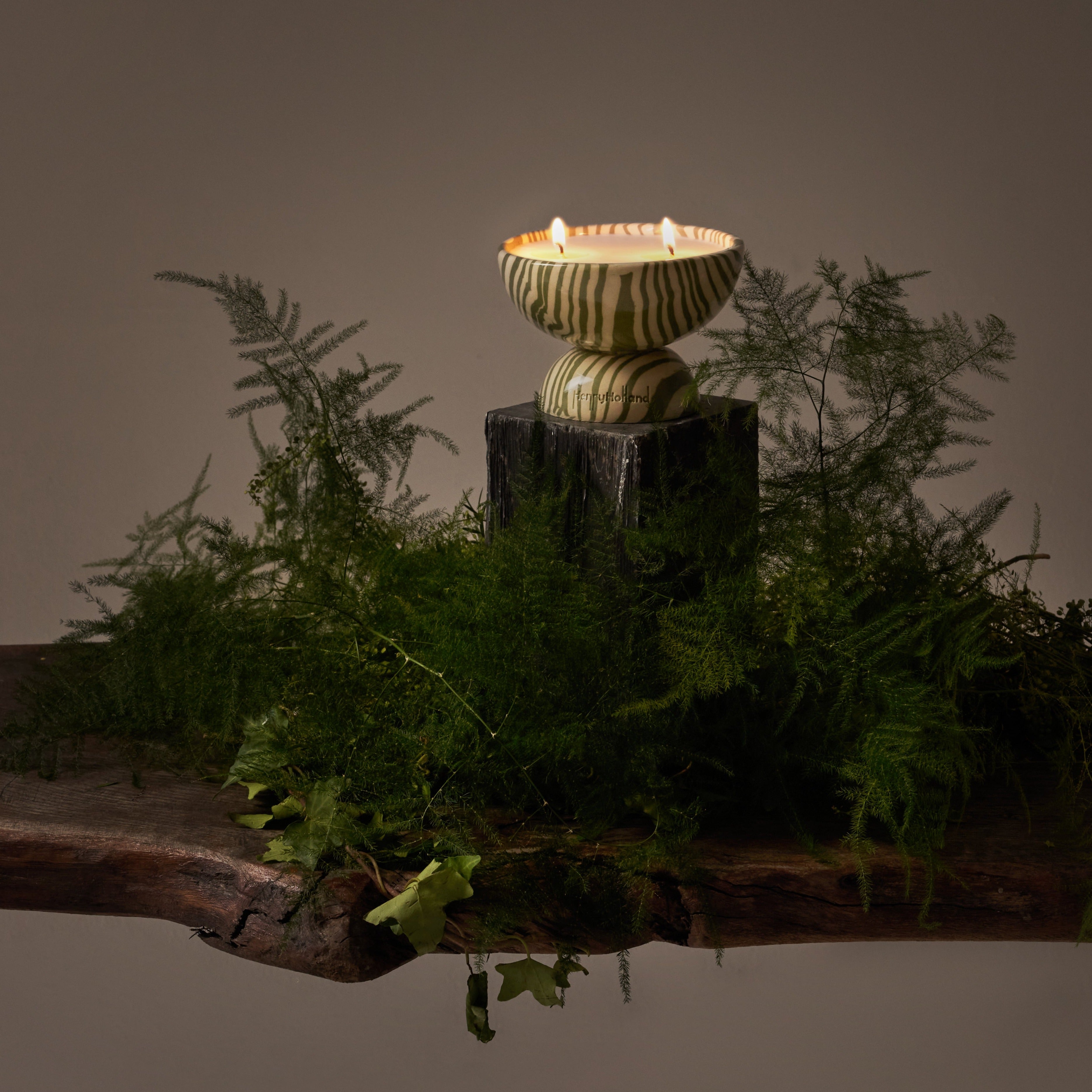 Green Fingers I Scented Soy Wax Candle I 300ml (10 fl Oz)