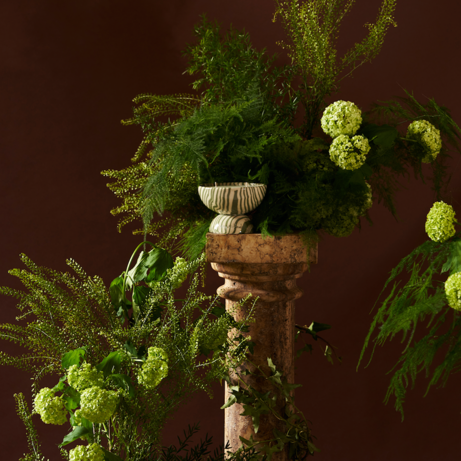 Green Fingers I Scented Soy Wax Candle I 300ml (10 fl Oz)