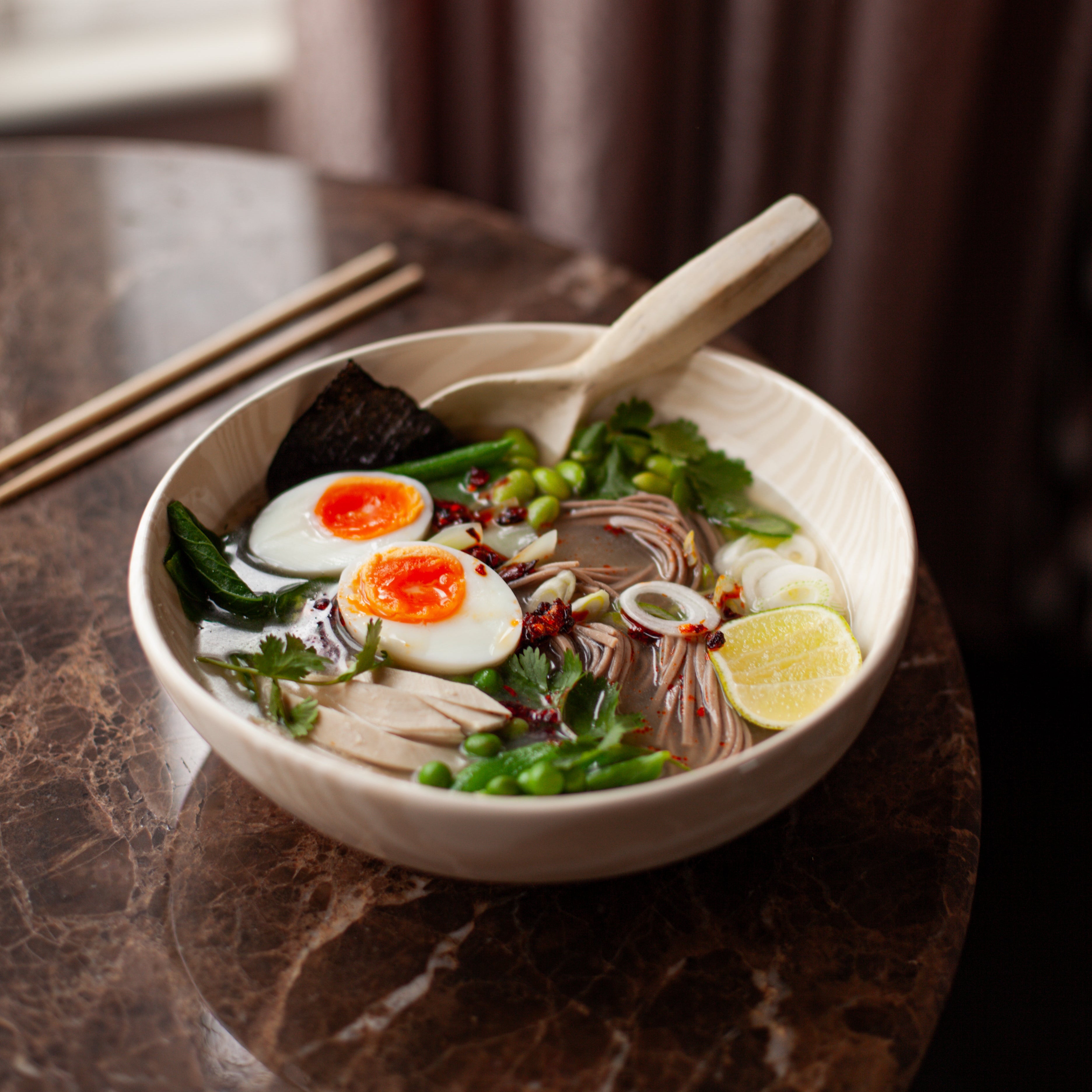Oatmeal & White Marble Ramen Bowl