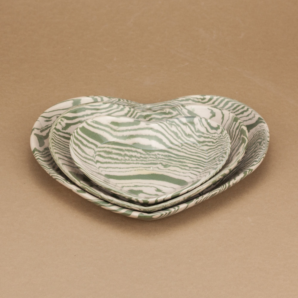 Set of 3 Pink and Green Heart plates