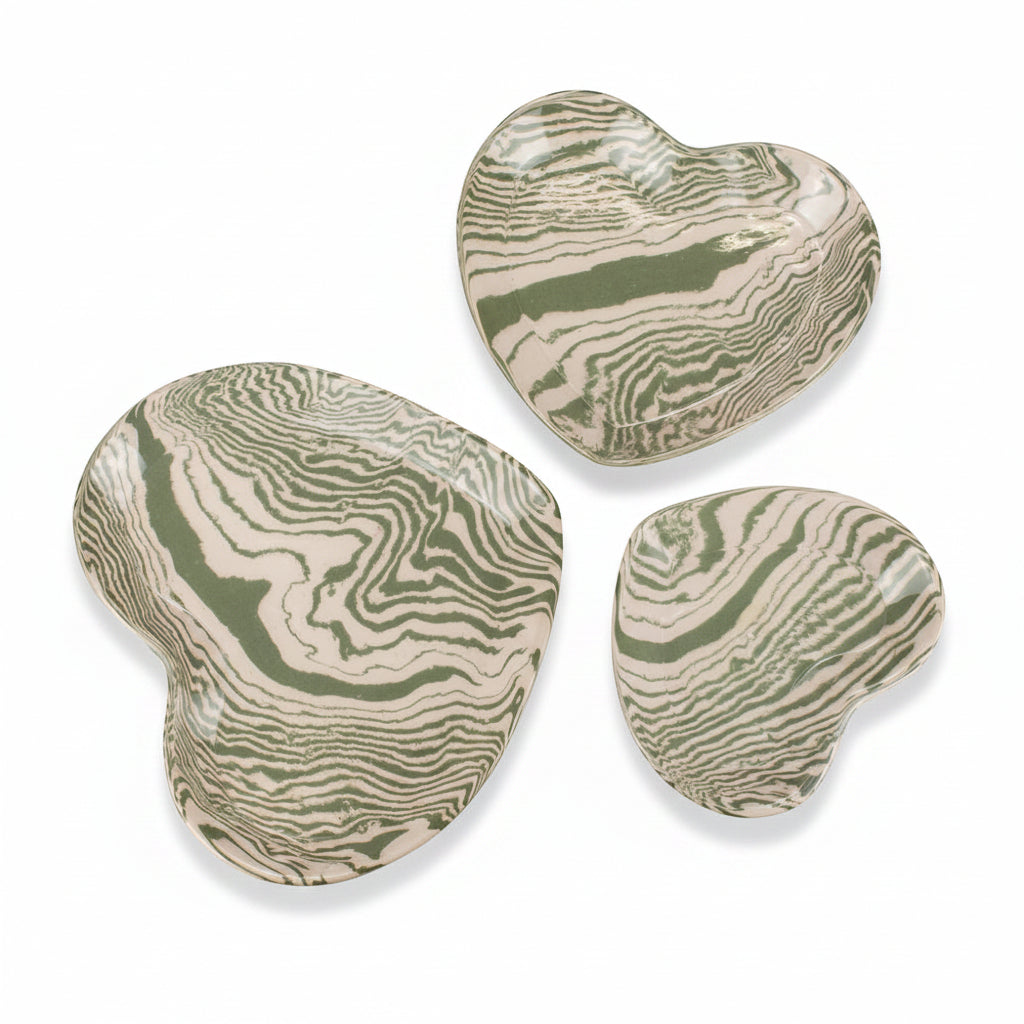 Set of 3 Pink and Green Heart plates