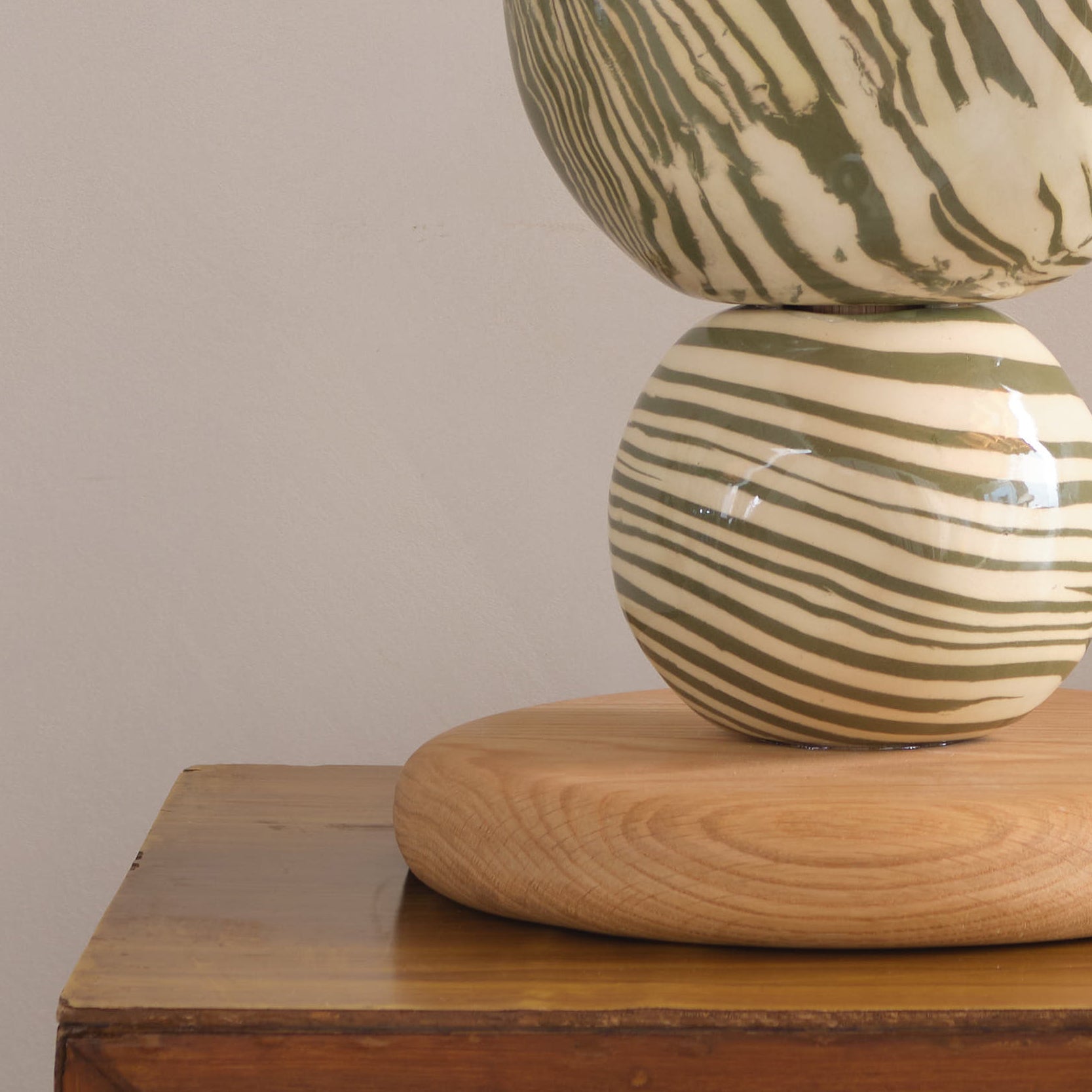 Green & White Ceramic "TABLE" Table Lamp