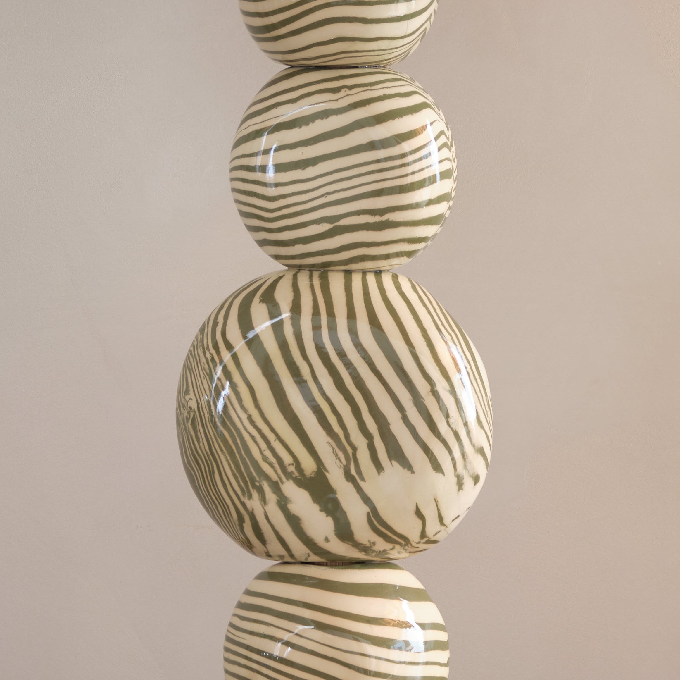 Green & White Ceramic "TABLE" Table Lamp